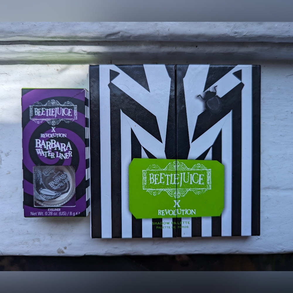 Makeup Revolution Beetlejuice Eyeshadow palette & Waterliner